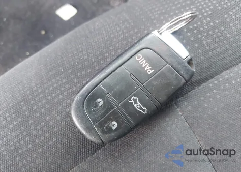 2015 Chrysler 200 Limited из США, поврежденный, VIN 1C3CCCAB8FN718675